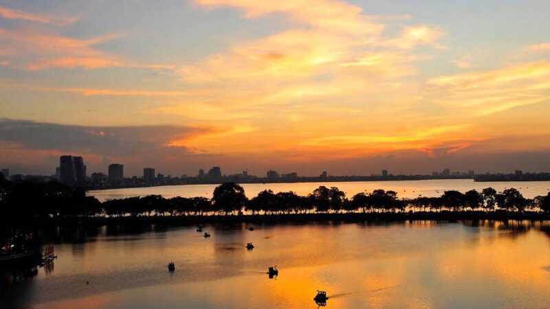 Loạt Địa Điểm Dễ Đi Cùng Nhau Trong Chuyến Hành Trình Du Lịch Tại Hà Nội