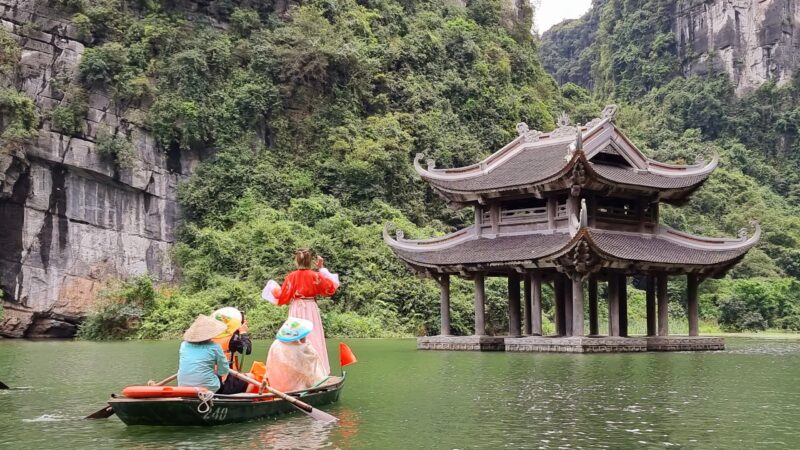 Hành Trình Tràng An 1 Ngày Năm 2025 Được Yêu Thích