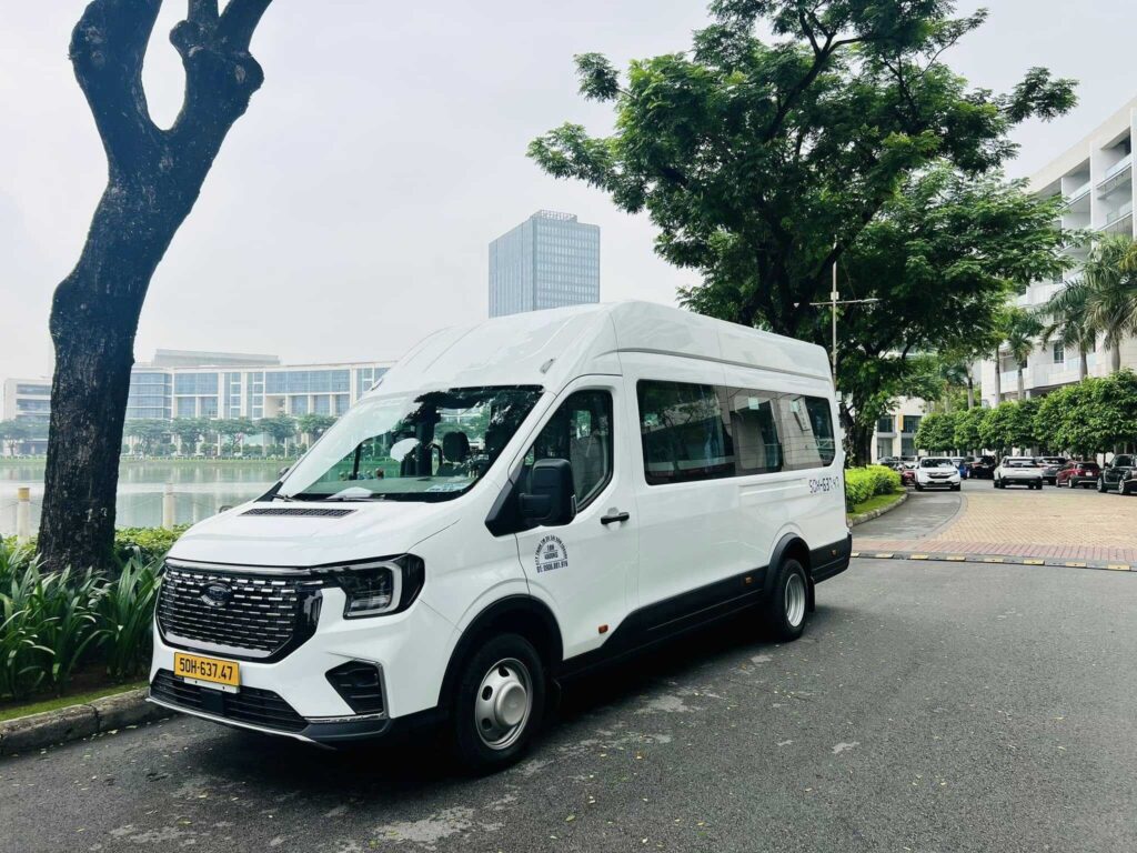Thuê xe 18 chỗ Tại ThuexeHuyDat.com có Chính Sách Hỗ Trợ Linh Hoạt