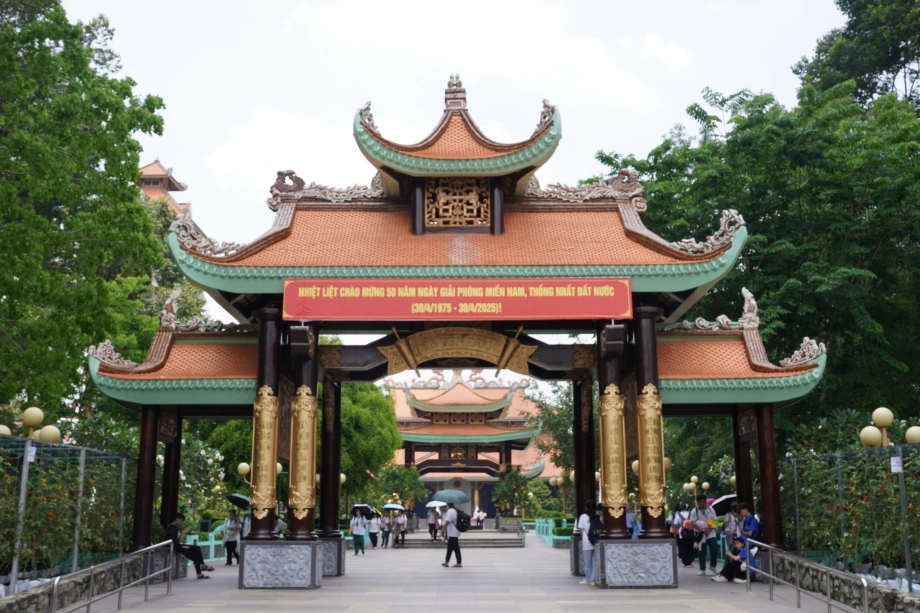 Dlich củ chi